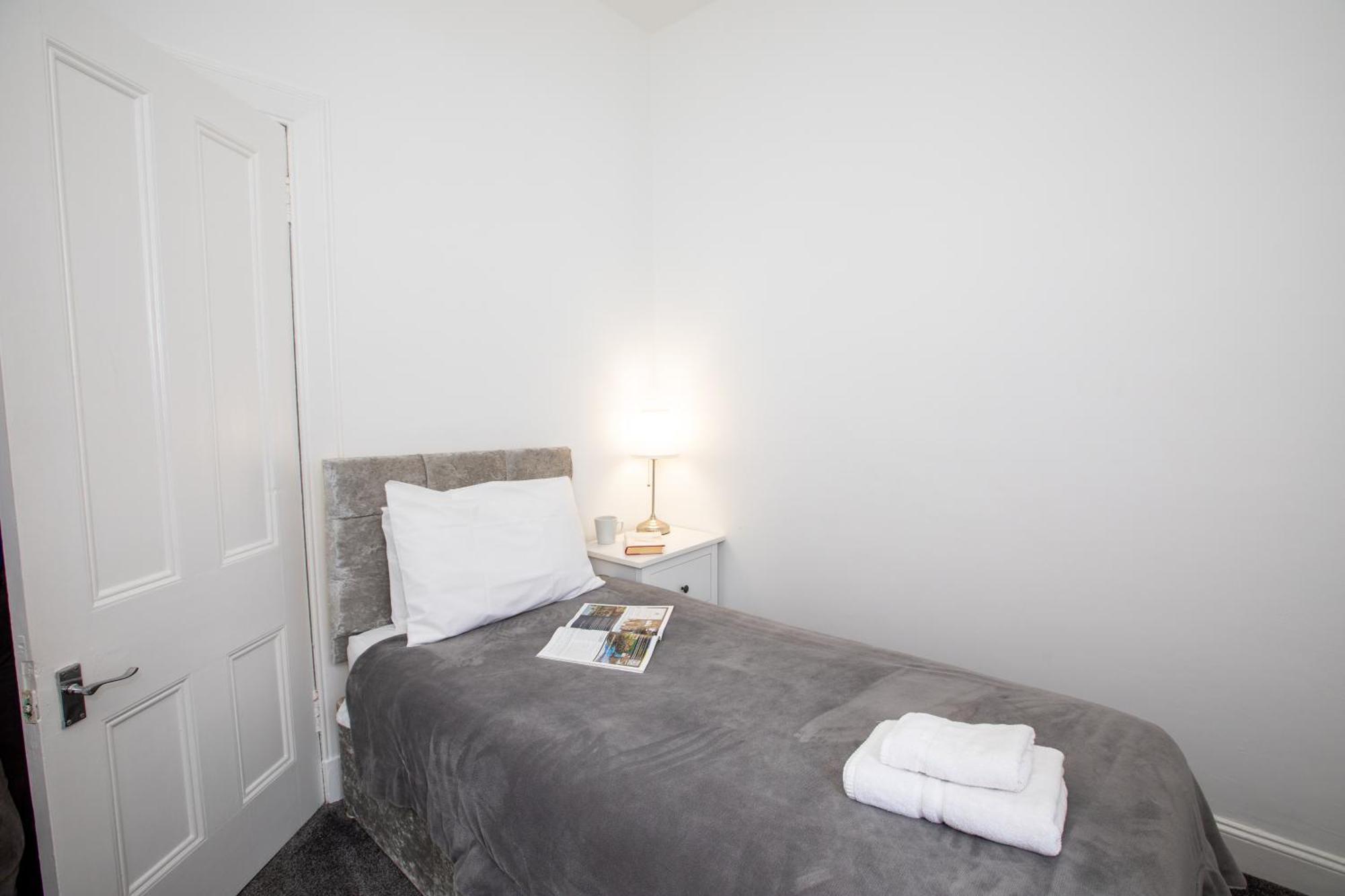 Glebe Street Apartment Leven  外观 照片